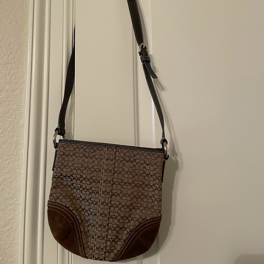 Like new, medium Vintage Coach cross-body